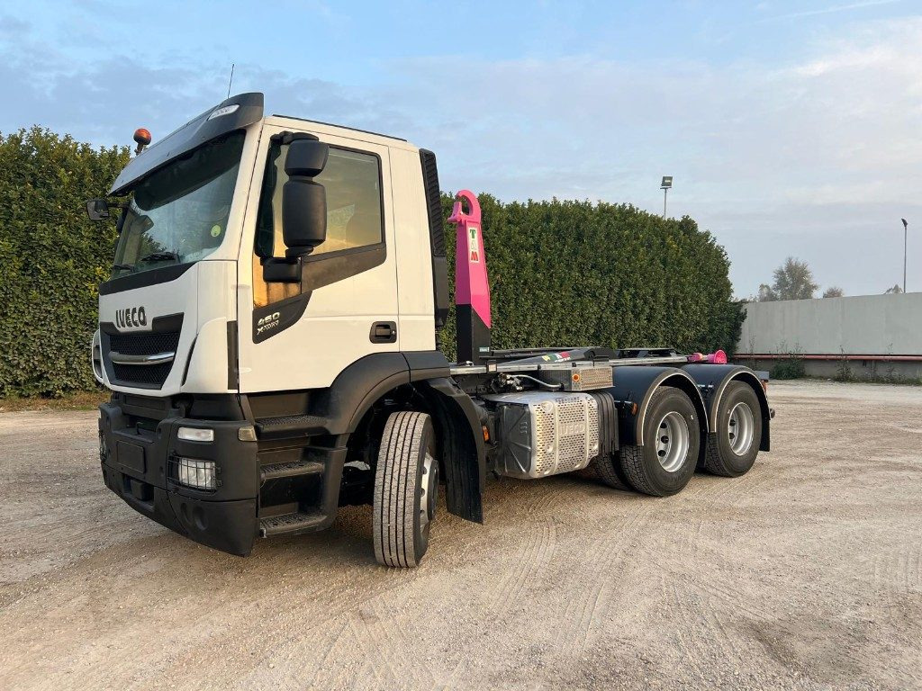 IVECO STRALIS 460 X-WAY SCARRABILE 6X4 - Abrollkipper: das Bild 1 IVECO STRALIS 460 X-WAY SCARRABILE 6X4 - Abrollkipper: das Bild 1