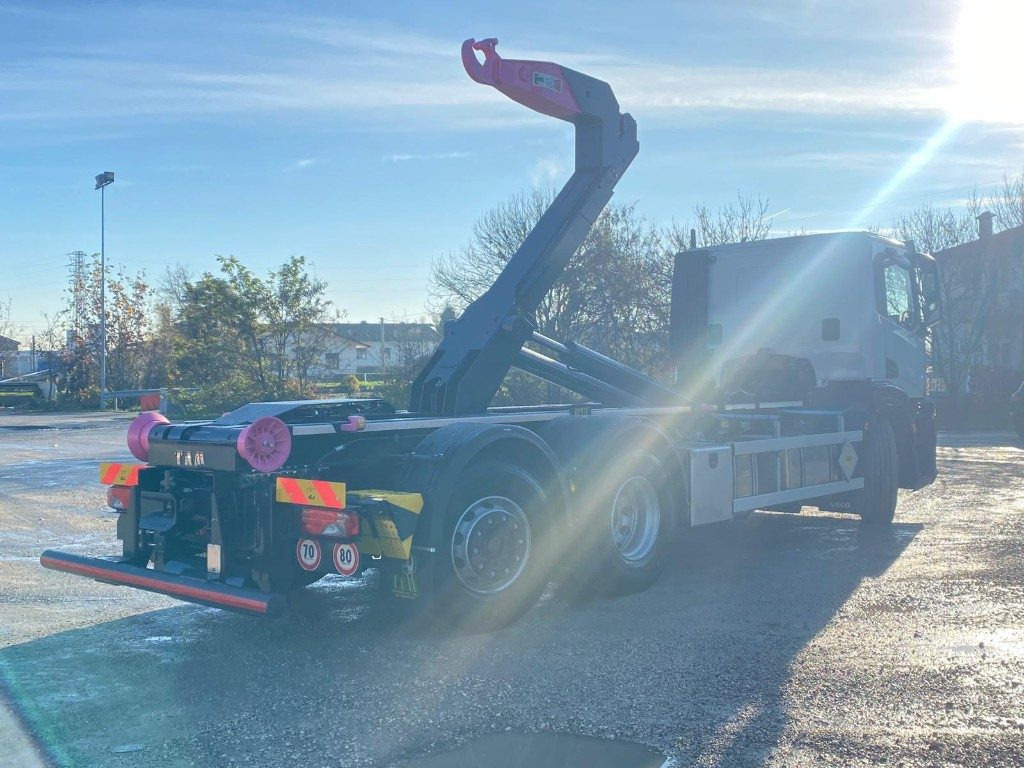 IVECO X-WAY AD280X48 NUOVO SCARRABILE PASSO 4500 - Abrollkipper: das Bild 5 IVECO X-WAY AD280X48 NUOVO SCARRABILE PASSO 4500 - Abrollkipper: das Bild 5