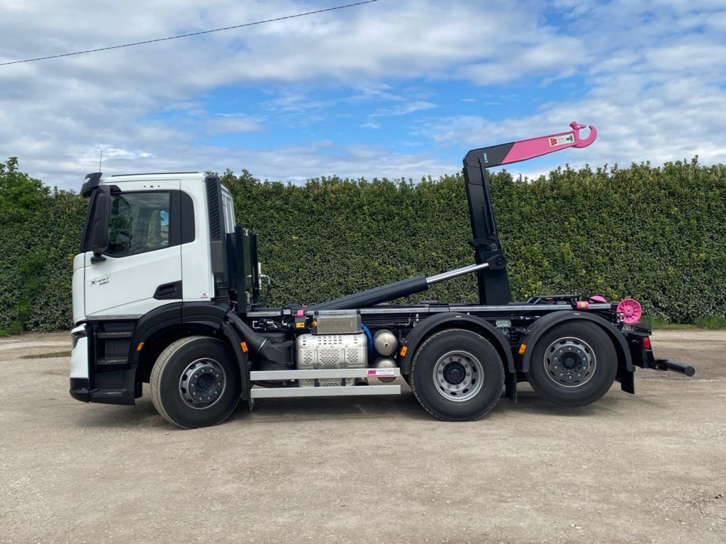 IVECO X-WAY AD280X48Y NUOVO SCARRABILE PASSO 3120 - Abrollkipper: das Bild 3 IVECO X-WAY AD280X48Y NUOVO SCARRABILE PASSO 3120 - Abrollkipper: das Bild 3