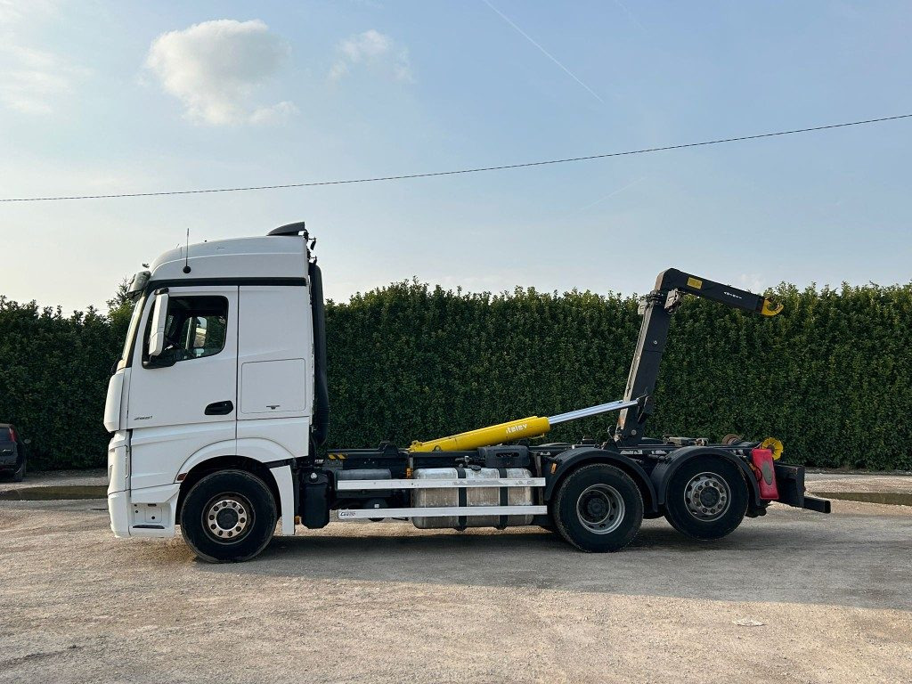 MERCEDES ACTROS 25.51 SCARRABILE - Abrollkipper: das Bild 5 MERCEDES ACTROS 25.51 SCARRABILE - Abrollkipper: das Bild 5