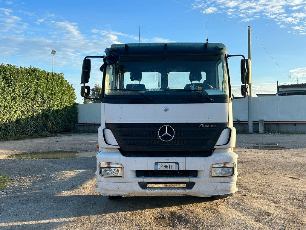 MERCEDES-BENZ MERCEDES 2533 SCARRABILE - Abrollkipper: das Bild 2 MERCEDES-BENZ MERCEDES 2533 SCARRABILE - Abrollkipper: das Bild 2