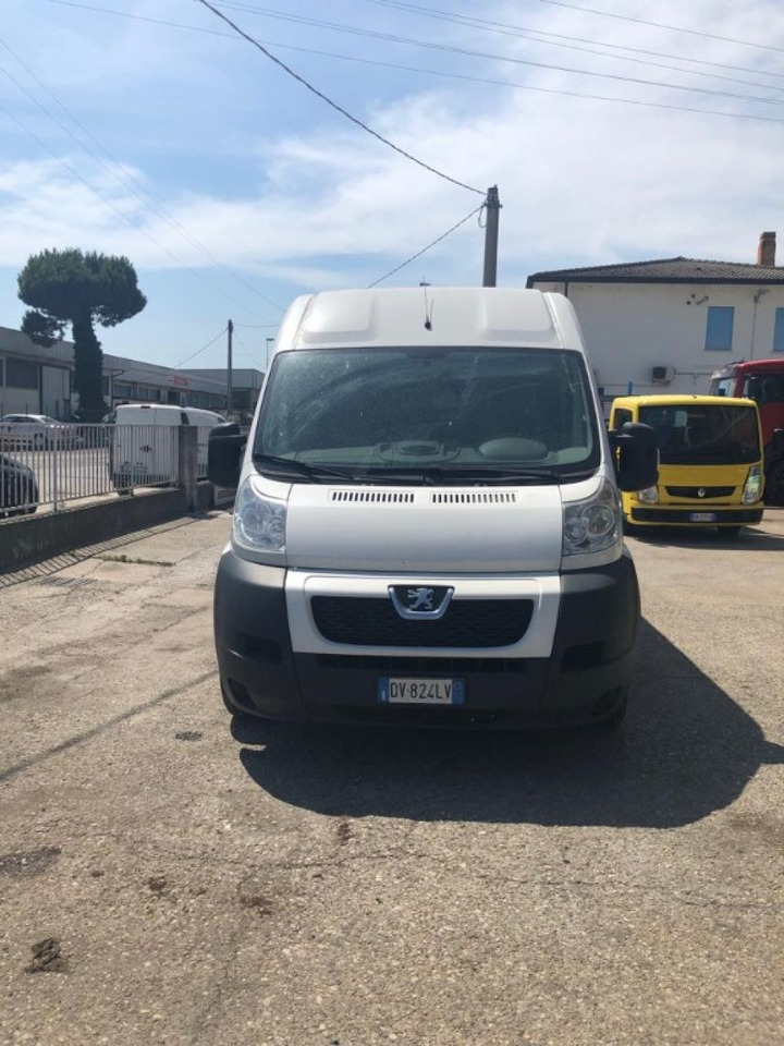 PEUGEOT FURGONE PEUGEOT - Kastenwagen: das Bild 4 PEUGEOT FURGONE PEUGEOT - Kastenwagen: das Bild 4