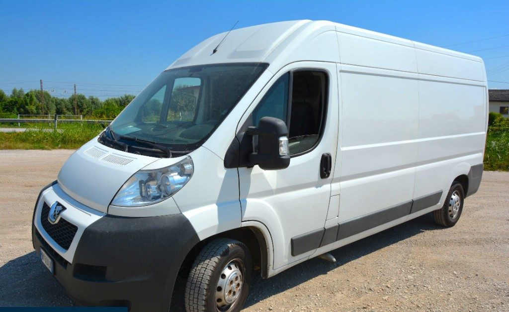 PEUGEOT FURGONE PEUGEOT - Kastenwagen: das Bild 2 PEUGEOT FURGONE PEUGEOT - Kastenwagen: das Bild 2