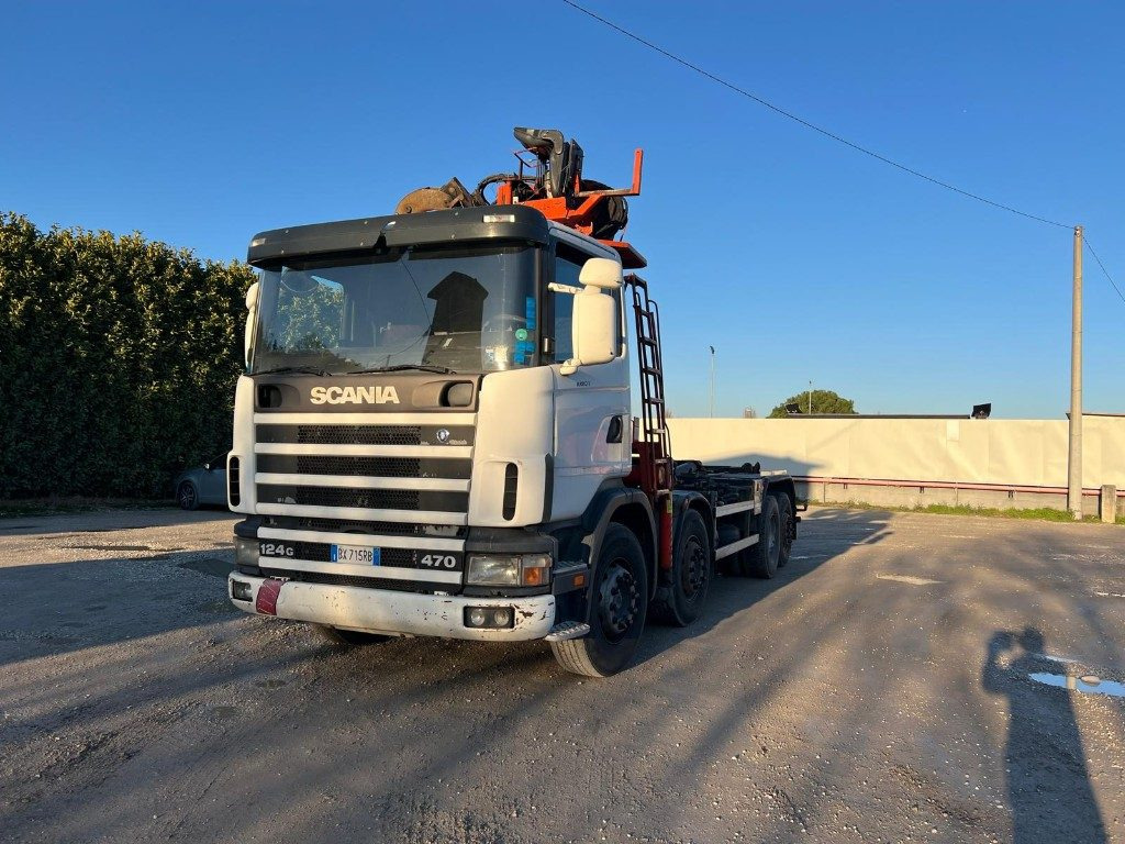 SCANIA CV R124 SCARRABILE CON GRU E POLIPO - Abrollkipper: das Bild 3 SCANIA CV R124 SCARRABILE CON GRU E POLIPO - Abrollkipper: das Bild 3