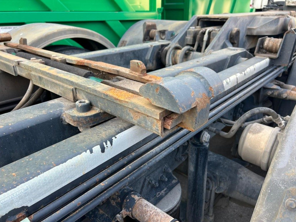 SCANIA R480 USATO SCARRABILE 6X2 - Abrollkipper: das Bild 5 SCANIA R480 USATO SCARRABILE 6X2 - Abrollkipper: das Bild 5