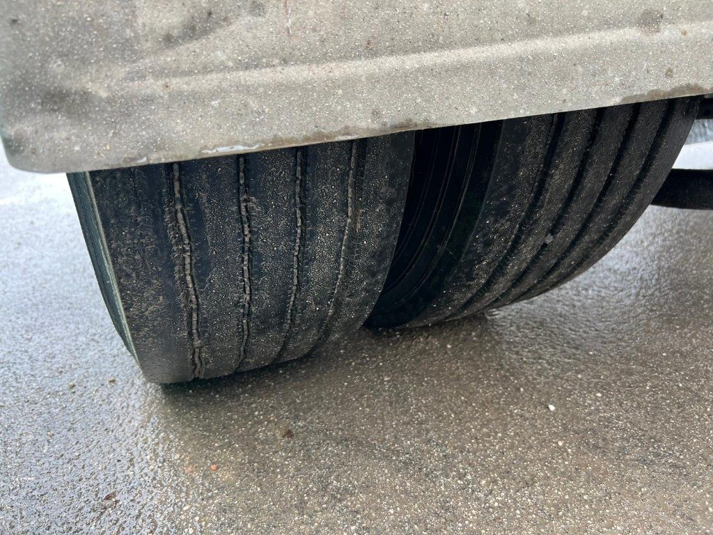 VIBERTI RIMORCHIO VIBERTI SCARRABILE PNEUMATICO - Abrollanhänger/ Absetzanhänger: das Bild 5 VIBERTI RIMORCHIO VIBERTI SCARRABILE PNEUMATICO - Abrollanhänger/ Absetzanhänger: das Bild 5