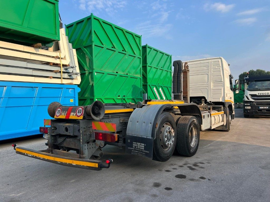 VOLVO FM7 SCARRABILE - Abrollkipper: das Bild 4 VOLVO FM7 SCARRABILE - Abrollkipper: das Bild 4