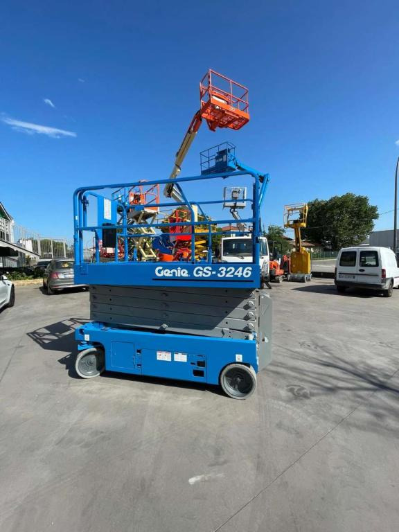 Scherenbühne Genie GS-3246: das Bild 12
