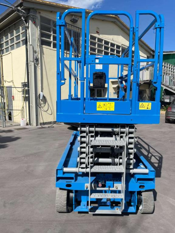 Scherenbühne Genie GS-3246: das Bild 10
