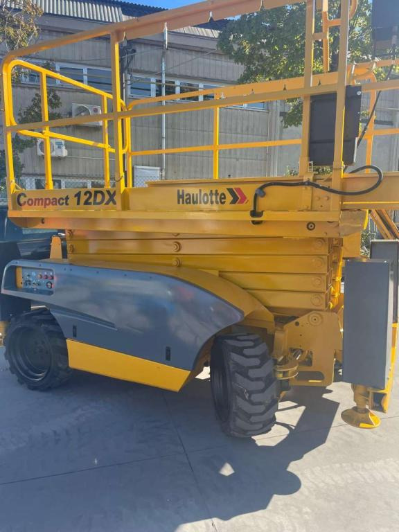 Haulotte COMPACT 12DX - Scherenbühne: das Bild 3 Haulotte COMPACT 12DX - Scherenbühne: das Bild 3
