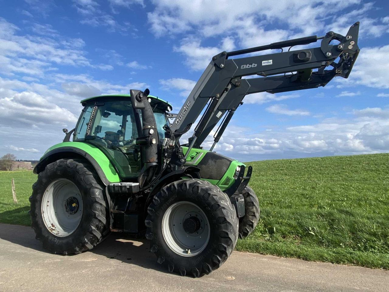 Deutz-Fahr 6150.4 Agrotron TTV - Traktor: das Bild 1 Deutz-Fahr 6150.4 Agrotron TTV - Traktor: das Bild 1