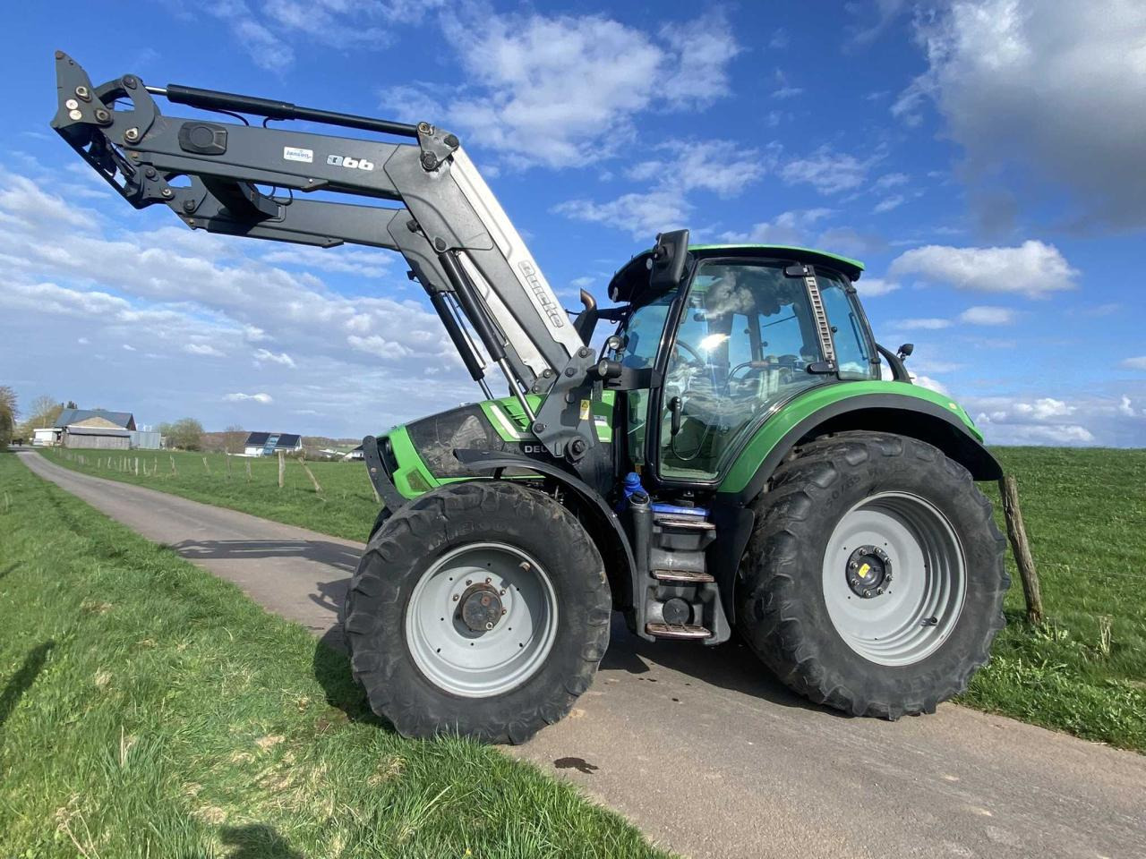 Deutz-Fahr 6150.4 Agrotron TTV - Traktor: das Bild 2 Deutz-Fahr 6150.4 Agrotron TTV - Traktor: das Bild 2