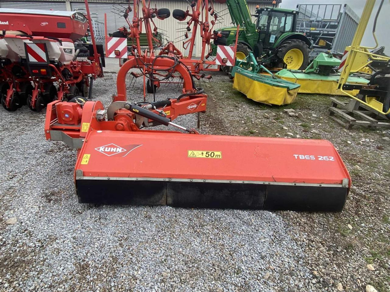 Kuhn TBES 262 - Schlegelmäher: das Bild 1 Kuhn TBES 262 - Schlegelmäher: das Bild 1