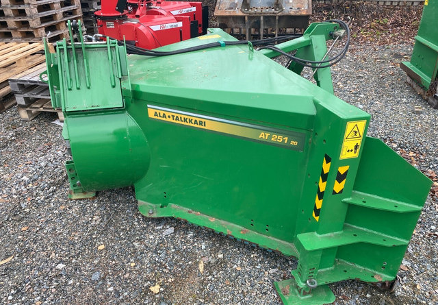 Ala-TalkkariAT-251 2g - Schneefräse: das Bild 1 Ala-TalkkariAT-251 2g - Schneefräse: das Bild 1