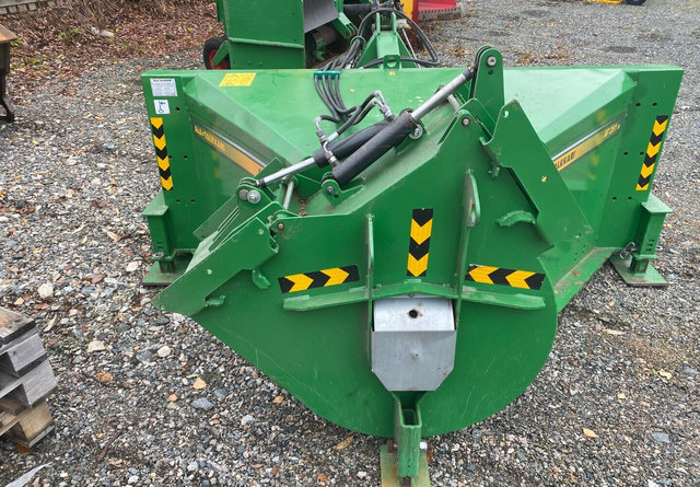 Ala-TalkkariAT-251 2g - Schneefräse: das Bild 5 Ala-TalkkariAT-251 2g - Schneefräse: das Bild 5