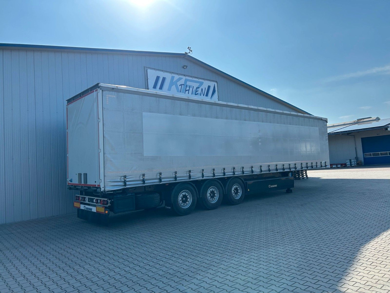 Krone SDP27 | Liftachse, Palettenkasten, Iceprotect - Planenauflieger: das Bild 5 Krone SDP27 | Liftachse, Palettenkasten, Iceprotect - Planenauflieger: das Bild 5