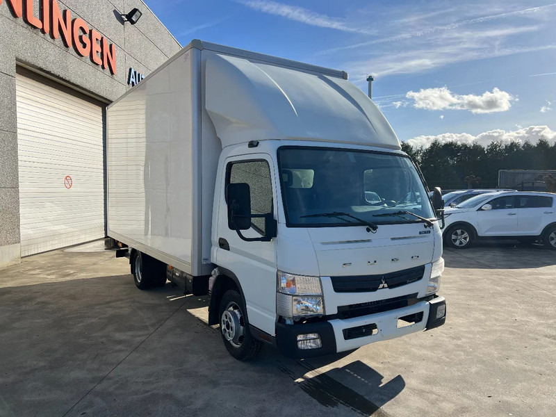 Mitsubishi Canter - Koffer Transporter: das Bild 3 Mitsubishi Canter - Koffer Transporter: das Bild 3