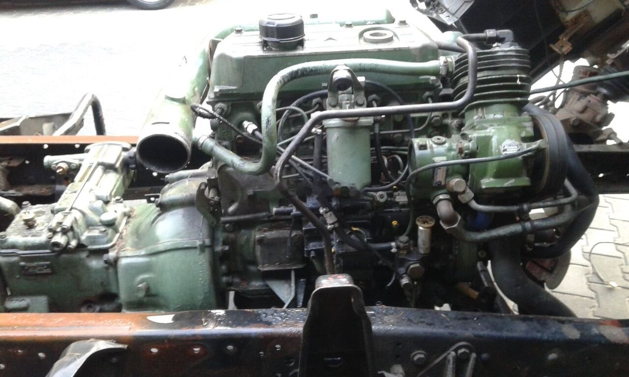 Mercedes-Benz OM364 4.0 D - Motor für LKW: das Bild 2 Mercedes-Benz OM364 4.0 D - Motor für LKW: das Bild 2