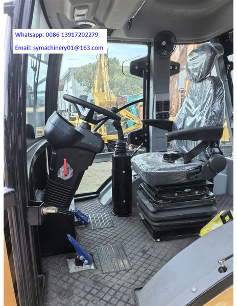 Caterpillar 430F2 - Baggerlader: das Bild 4 Caterpillar 430F2 - Baggerlader: das Bild 4