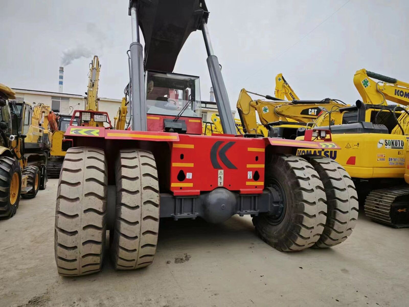 Kalmar DRF450 - Reach stacker: das Bild 5 Kalmar DRF450 - Reach stacker: das Bild 5