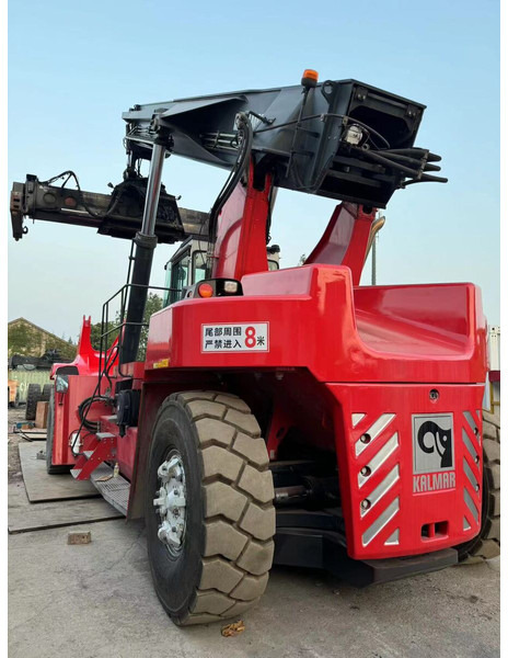 Kalmar DRU450 - Reach stacker: das Bild 5 Kalmar DRU450 - Reach stacker: das Bild 5