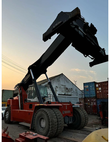 Kalmar DRU450 - Reach stacker: das Bild 4 Kalmar DRU450 - Reach stacker: das Bild 4