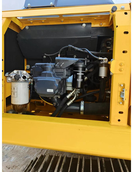 Komatsu PC220-8 - Kettenbagger: das Bild 4 Komatsu PC220-8 - Kettenbagger: das Bild 4