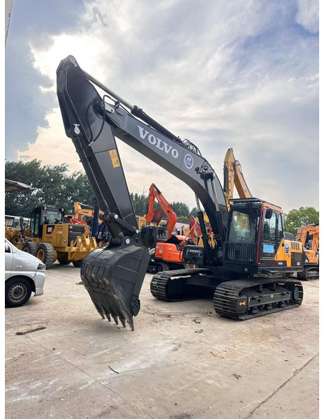 Volvo EC210DL - Kettenbagger: das Bild 1 Volvo EC210DL - Kettenbagger: das Bild 1