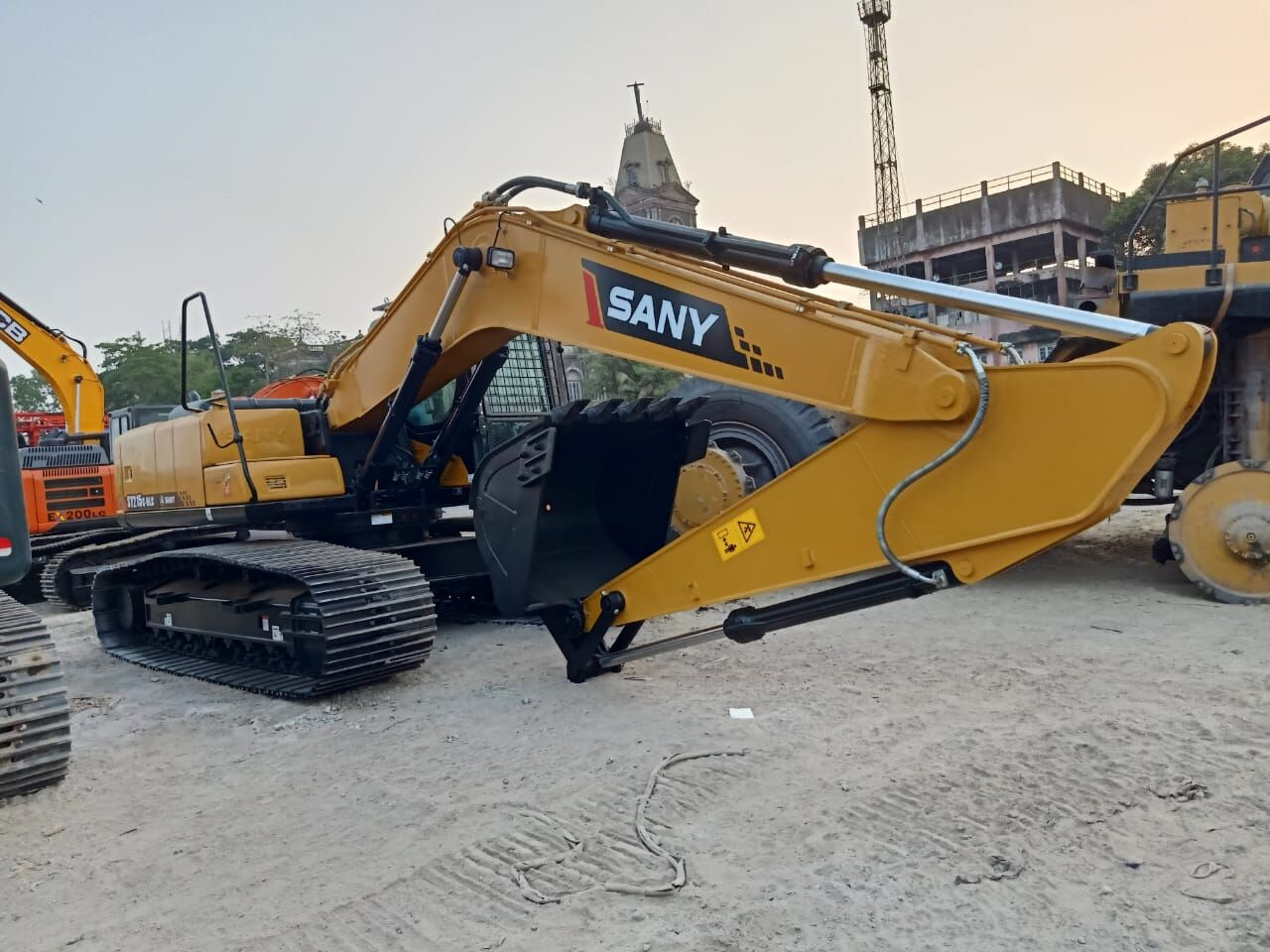 New Sany SY 215 MITSUBISHI ENGINE tracked excavator - Kettenbagger: das Bild 4 New Sany SY 215 MITSUBISHI ENGINE tracked excavator - Kettenbagger: das Bild 4
