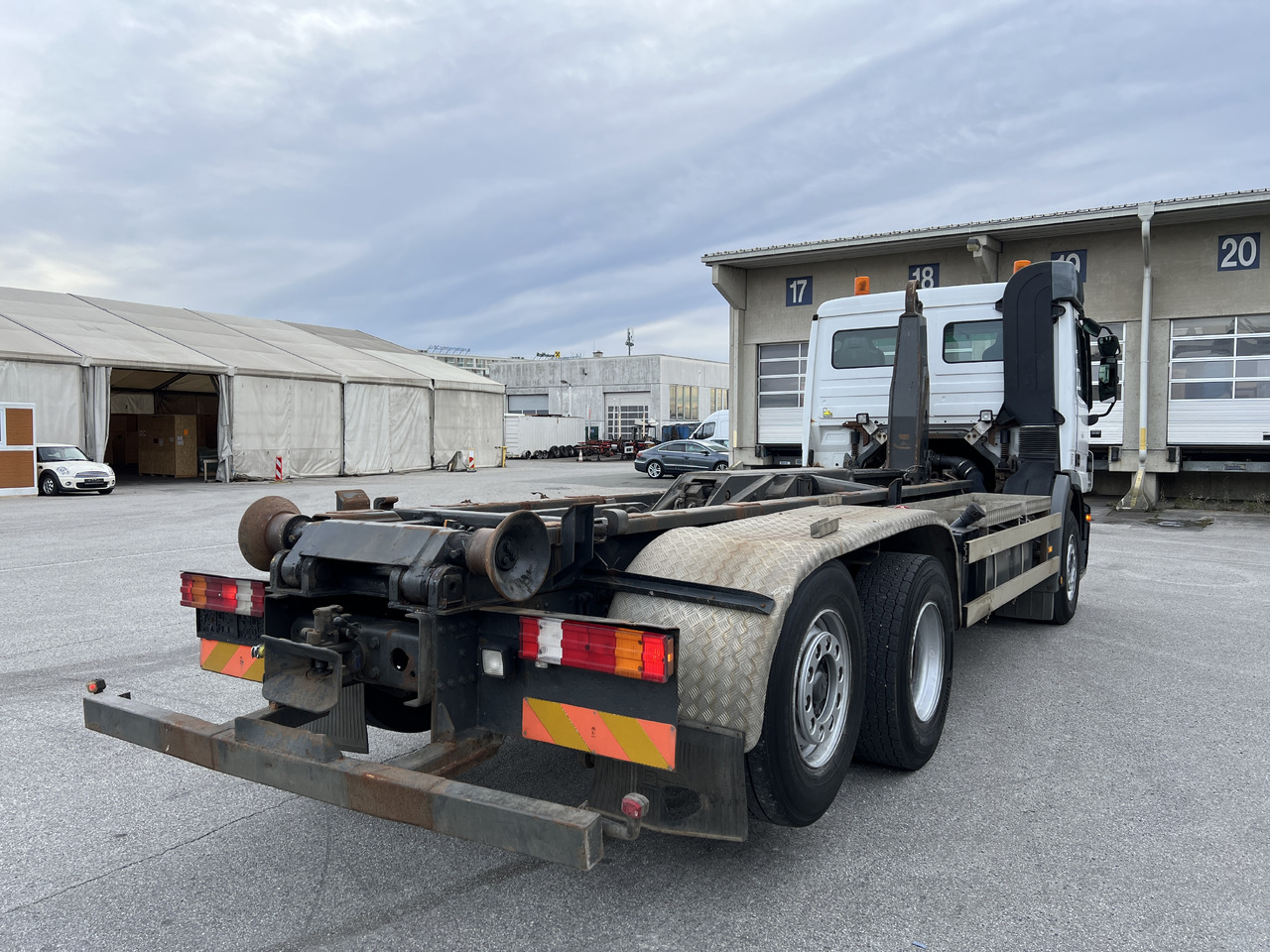 MERCEDES-BENZ Actros 25 41 | Retarder | Kupplung | Differenzial | Liftachse - Abrollkipper: das Bild 4 MERCEDES-BENZ Actros 25 41 | Retarder | Kupplung | Differenzial | Liftachse - Abrollkipper: das Bild 4