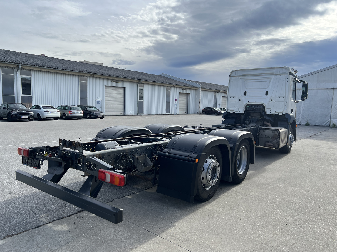 MERCEDES-BENZ Antos 25 40 | Standheizung | Klima | Liftachse - Fahrgestell LKW: das Bild 3 MERCEDES-BENZ Antos 25 40 | Standheizung | Klima | Liftachse - Fahrgestell LKW: das Bild 3