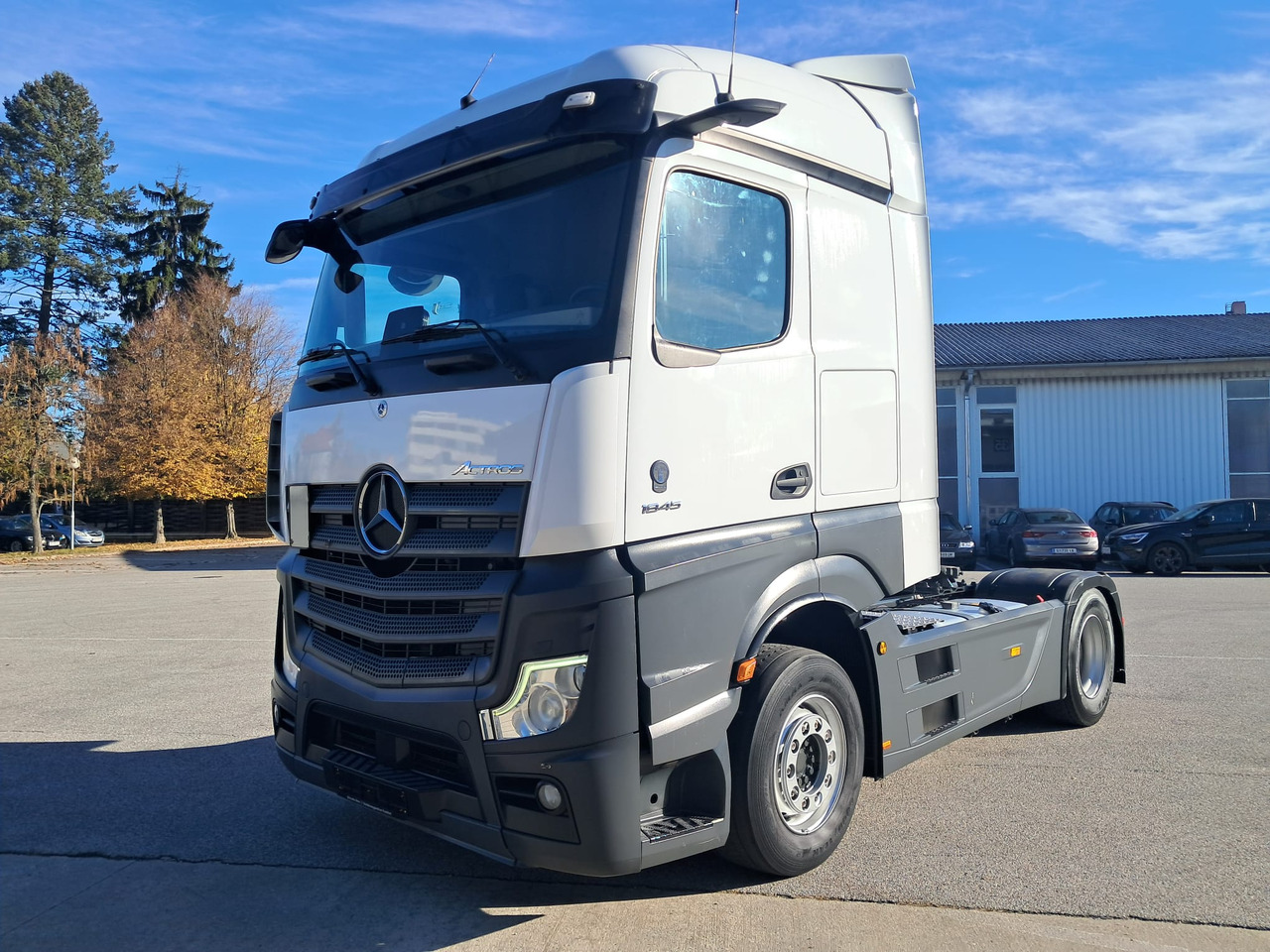 MERCEDES-BENZ Actros 18 45 | Retarder | Standklima | 4 Stück MP5 - Sattelzugmaschine: das Bild 1 MERCEDES-BENZ Actros 18 45 | Retarder | Standklima | 4 Stück MP5 - Sattelzugmaschine: das Bild 1