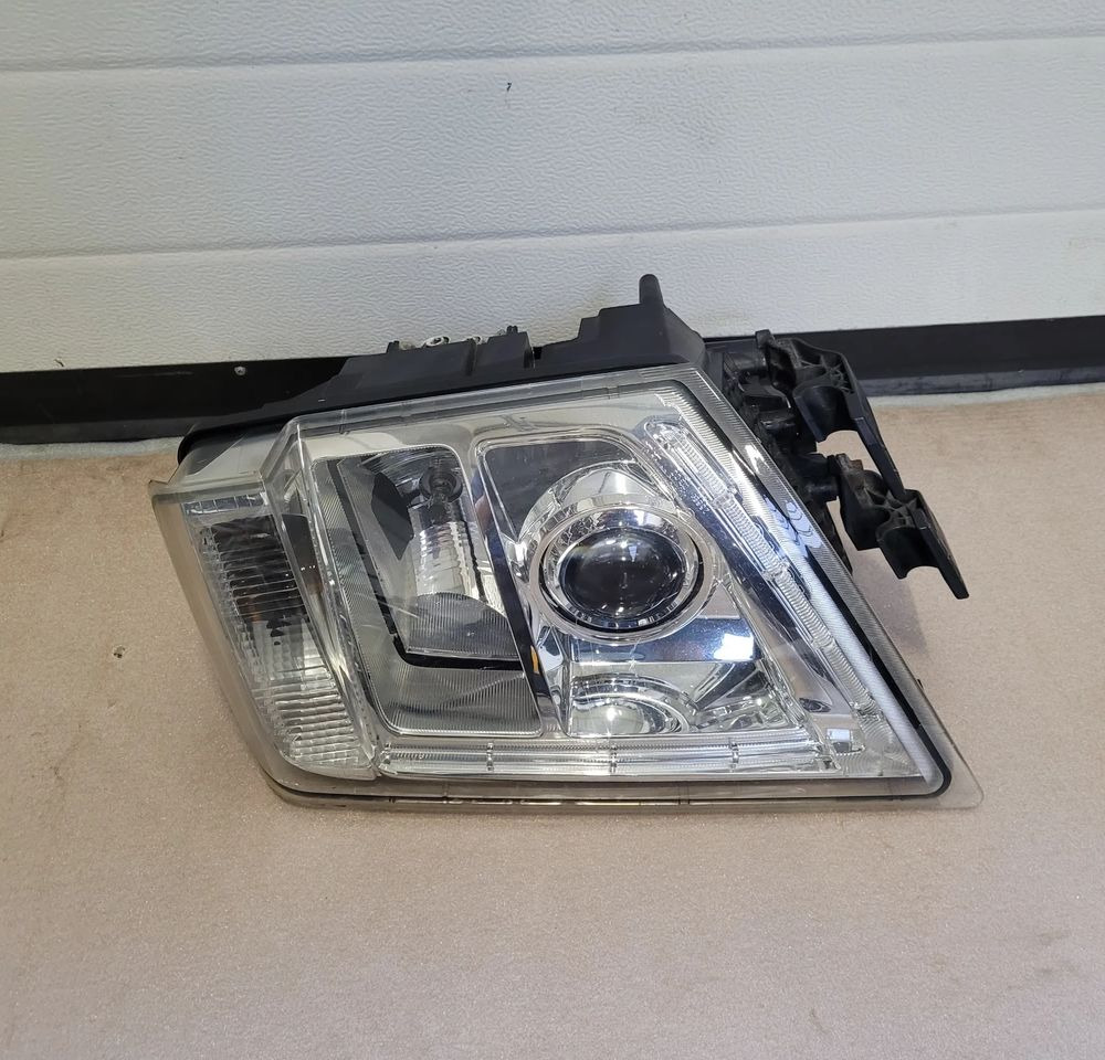 LAMPA XENON LH VOLVO FH 13 ORYGINAŁ - Lichter/ Leuchten für LKW: das Bild 1 LAMPA XENON LH VOLVO FH 13 ORYGINAŁ - Lichter/ Leuchten für LKW: das Bild 1