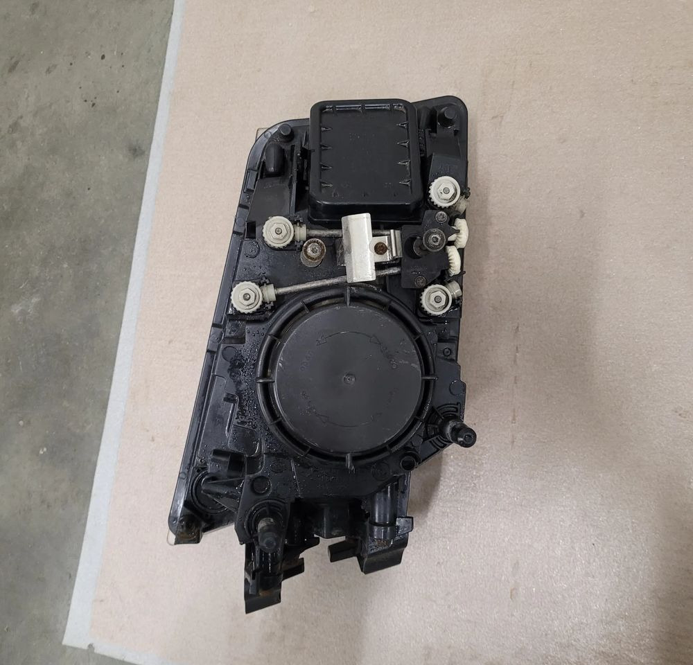 LAMPY VOLVO FH13 ORYGINAL KOMPLET - Lichter/ Leuchten für LKW: das Bild 3 LAMPY VOLVO FH13 ORYGINAL KOMPLET - Lichter/ Leuchten für LKW: das Bild 3