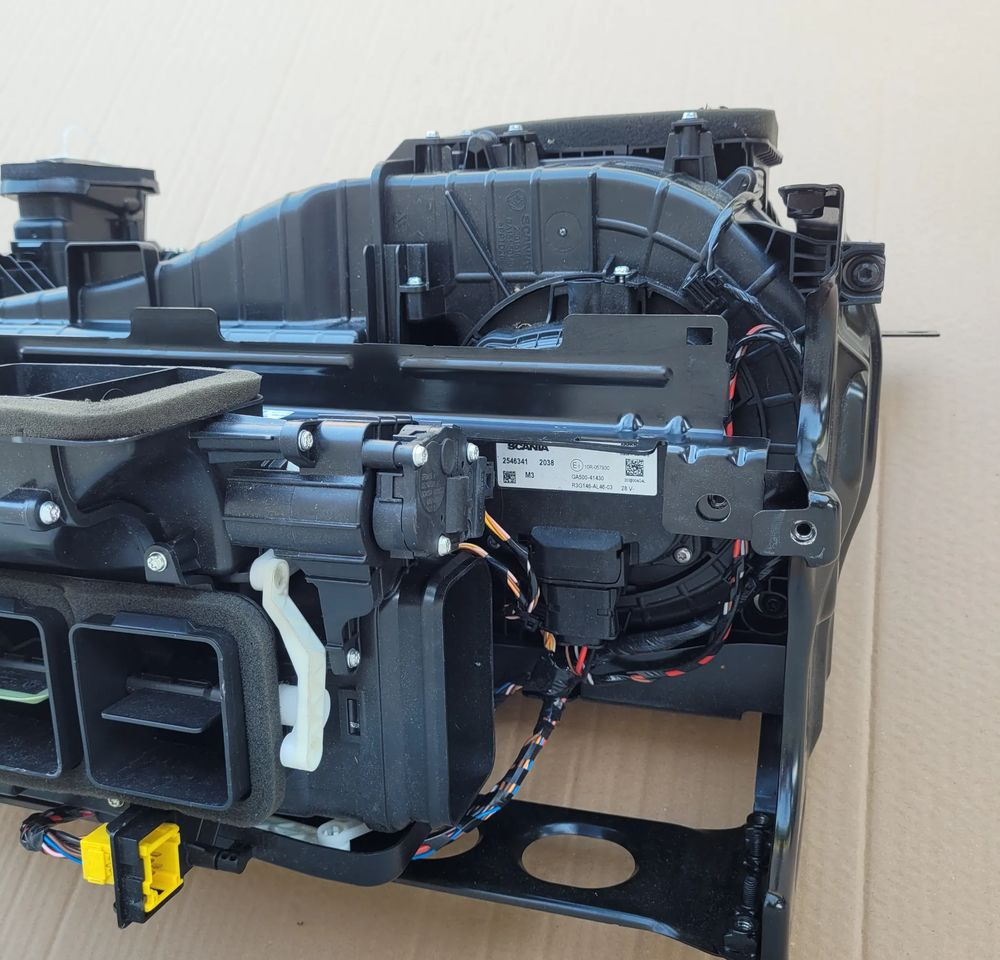 NAGRZEWNICA SCANIA R NGT NM. 2662616 - Heizung/ Lüftung für LKW: das Bild 3 NAGRZEWNICA SCANIA R NGT NM. 2662616 - Heizung/ Lüftung für LKW: das Bild 3