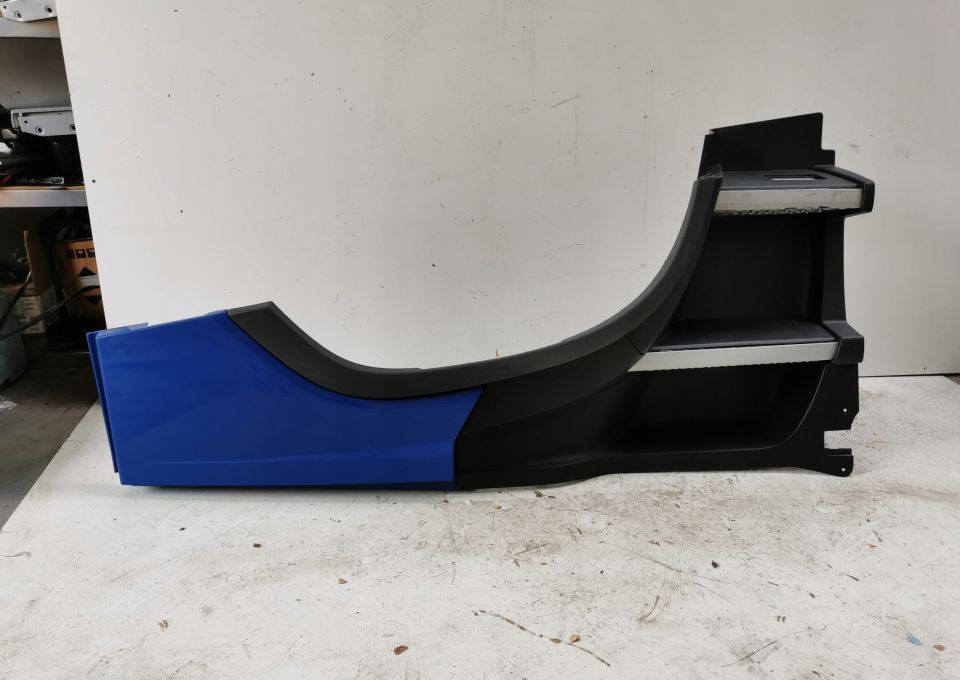 STOPNICA WŁAZ VOLVO FH4 LH. ORYGINAŁ - Trittbrett für LKW: das Bild 1 STOPNICA WŁAZ VOLVO FH4 LH. ORYGINAŁ - Trittbrett für LKW: das Bild 1