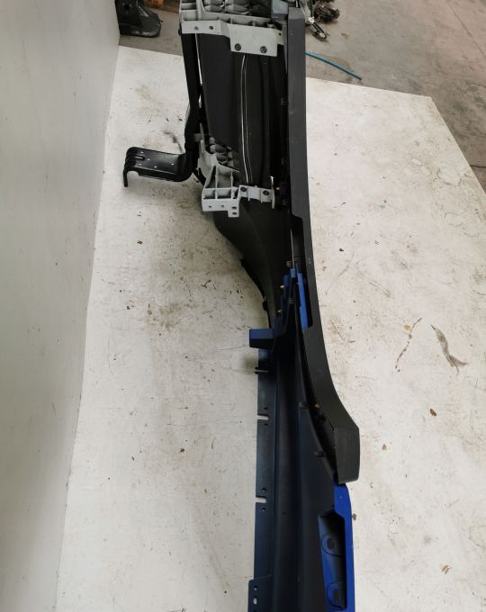 STOPNICA WŁAZ VOLVO FH4 LH. ORYGINAŁ - Trittbrett für LKW: das Bild 4 STOPNICA WŁAZ VOLVO FH4 LH. ORYGINAŁ - Trittbrett für LKW: das Bild 4