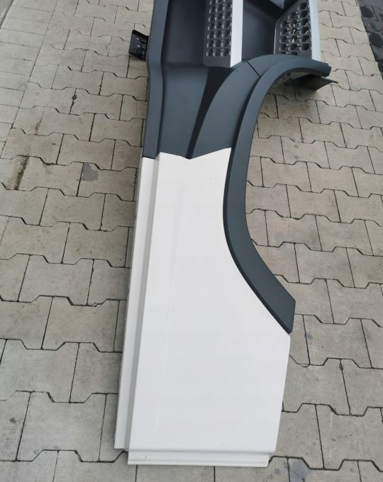 STOPNICA WŁAZ VOLVO FH4 RH. ORYGINAŁ - Trittbrett für LKW: das Bild 2 STOPNICA WŁAZ VOLVO FH4 RH. ORYGINAŁ - Trittbrett für LKW: das Bild 2