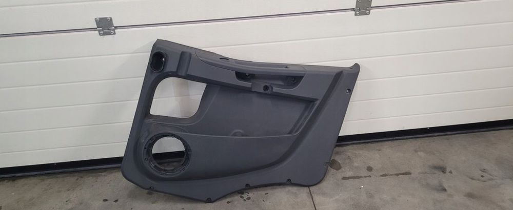 TAPICERKA DRZWI IVECO EUROCARGO E6 RH 504266737 - Tür und Teile für LKW: das Bild 1 TAPICERKA DRZWI IVECO EUROCARGO E6 RH 504266737 - Tür und Teile für LKW: das Bild 1