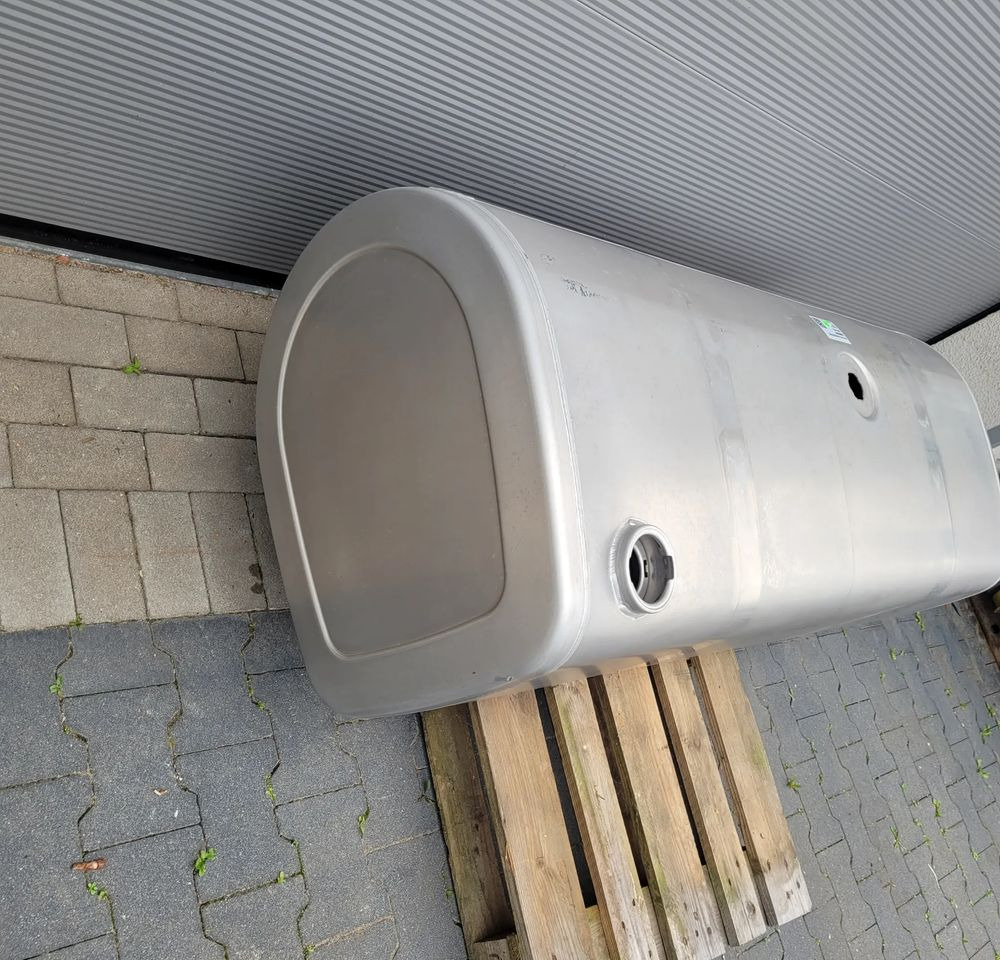 ZBIORNIK PALIWA VOLVO FH4 FH5 GAMA 150X55X68 CM 475L 22038784 CHWALIM116 - Kraftstoffaufbereitung/ Kraftstoffförderung für LKW: das Bild 2 ZBIORNIK PALIWA VOLVO FH4 FH5 GAMA 150X55X68 CM 475L 22038784 CHWALIM116 - Kraftstoffaufbereitung/ Kraftstoffförderung für LKW: das Bild 2
