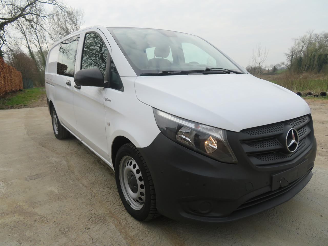 MERCEDES-BENZ Vito 114cdi - A2 - dubbel cabine - Kleintransporter, Transporter mit Doppelkabine: das Bild 1 MERCEDES-BENZ Vito 114cdi - A2 - dubbel cabine - Kleintransporter, Transporter mit Doppelkabine: das Bild 1