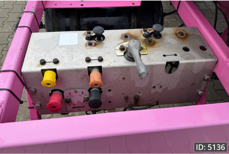 Broshuis 3UCC-39/45 Multi / 2x Extandable / 2x Lift Axle - Container/ Wechselfahrgestell Auflieger: das Bild 5 Broshuis 3UCC-39/45 Multi / 2x Extandable / 2x Lift Axle - Container/ Wechselfahrgestell Auflieger: das Bild 5