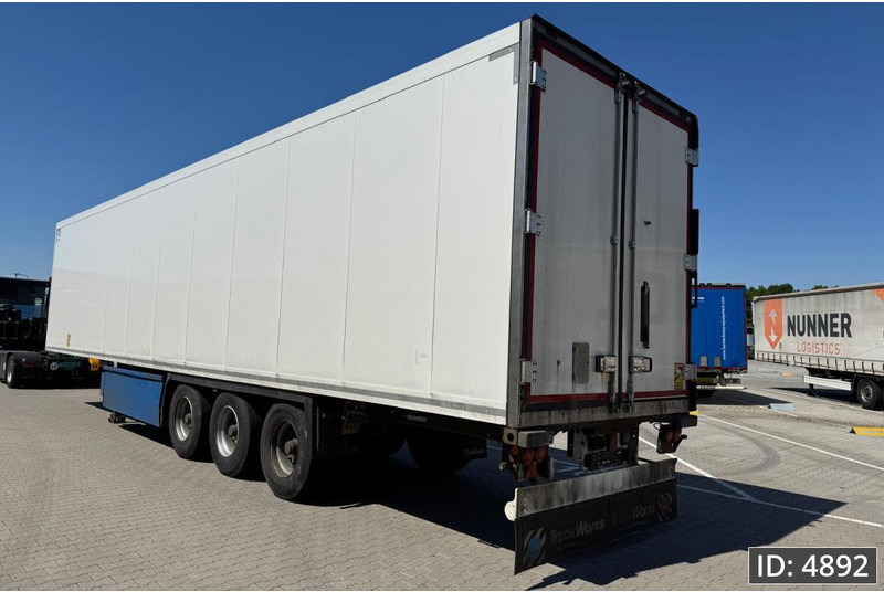 Krone SD / Carrier Vector 1550 / Palletbox / BPW Drum - Kühlkoffer Auflieger: das Bild 2 Krone SD / Carrier Vector 1550 / Palletbox / BPW Drum - Kühlkoffer Auflieger: das Bild 2