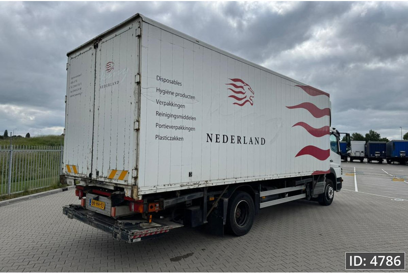 Mercedes-Benz Atego 1318 Day Cab, Euro 5, BDF / EPS automatic / DHOLLANDIA 2000KG - Containerwagen/ Wechselfahrgestell LKW: das Bild 3 Mercedes-Benz Atego 1318 Day Cab, Euro 5, BDF / EPS automatic / DHOLLANDIA 2000KG - Containerwagen/ Wechselfahrgestell LKW: das Bild 3