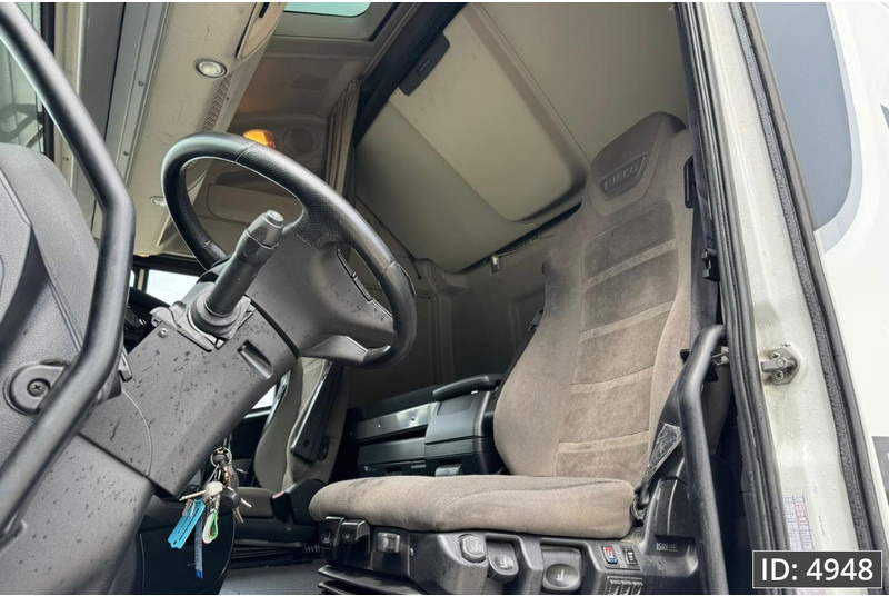 Iveco AS440STX/P Hi-Way Stralis, Euro 6, / 2 Tanks / Perfect condition / NL Truck - Sattelzugmaschine: das Bild 5 Iveco AS440STX/P Hi-Way Stralis, Euro 6, / 2 Tanks / Perfect condition / NL Truck - Sattelzugmaschine: das Bild 5