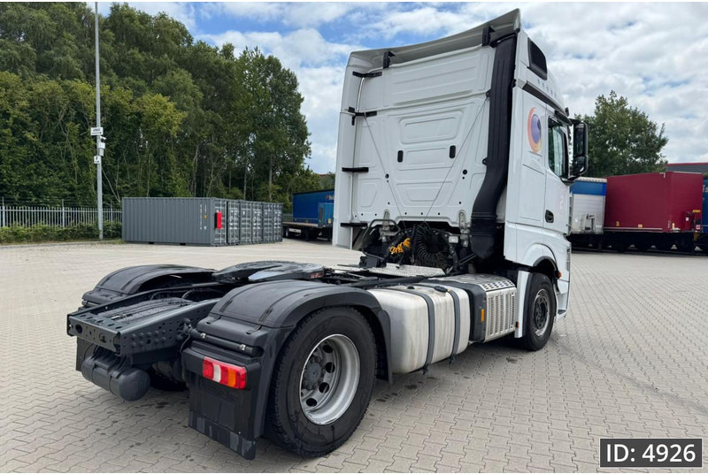 Mercedes-Benz Actros 1851 BigSpace, Euro 6, / Retarder / Standklima / 2 Tanks / BigSpace, Intarder - Sattelzugmaschine: das Bild 3 Mercedes-Benz Actros 1851 BigSpace, Euro 6, / Retarder / Standklima / 2 Tanks / BigSpace, Intarder - Sattelzugmaschine: das Bild 3