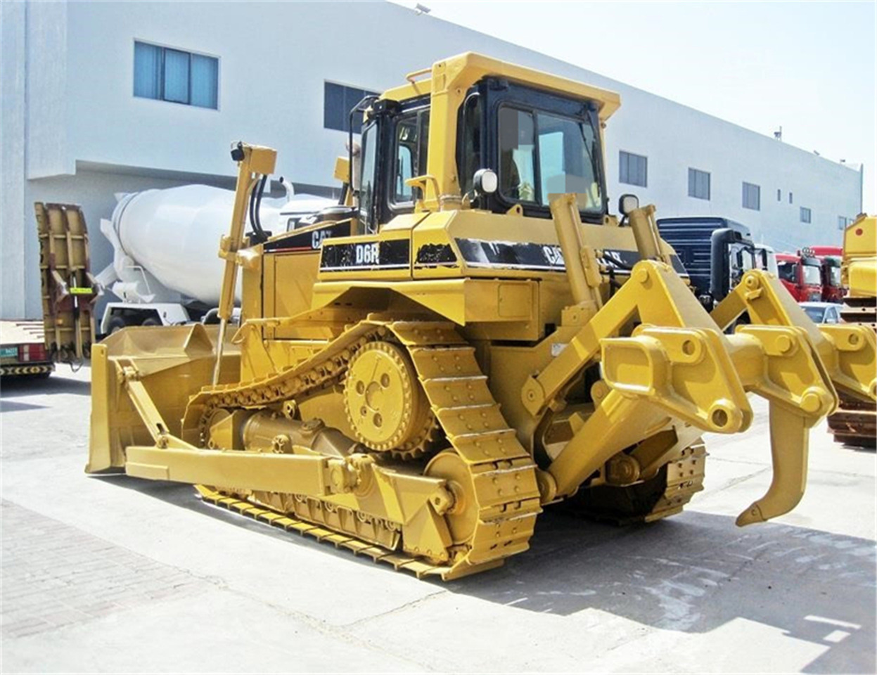 CATERPILLAR D6R - Bulldozer: das Bild 2 CATERPILLAR D6R - Bulldozer: das Bild 2