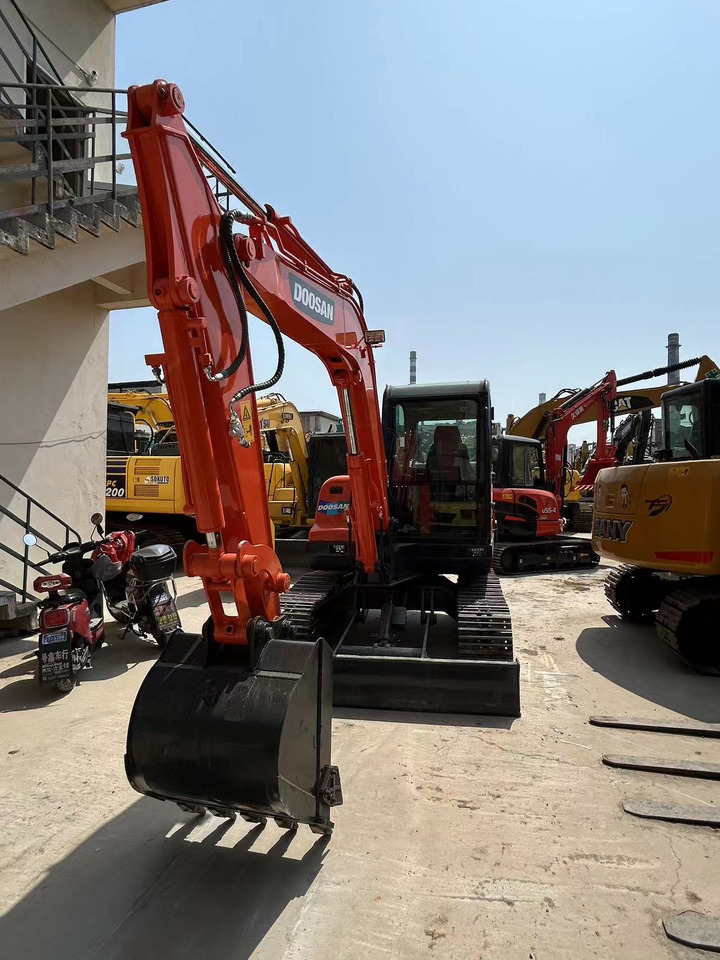 DOOSAN DX60 Mini excavator 6ton - Minibagger: das Bild 1 DOOSAN DX60 Mini excavator 6ton - Minibagger: das Bild 1