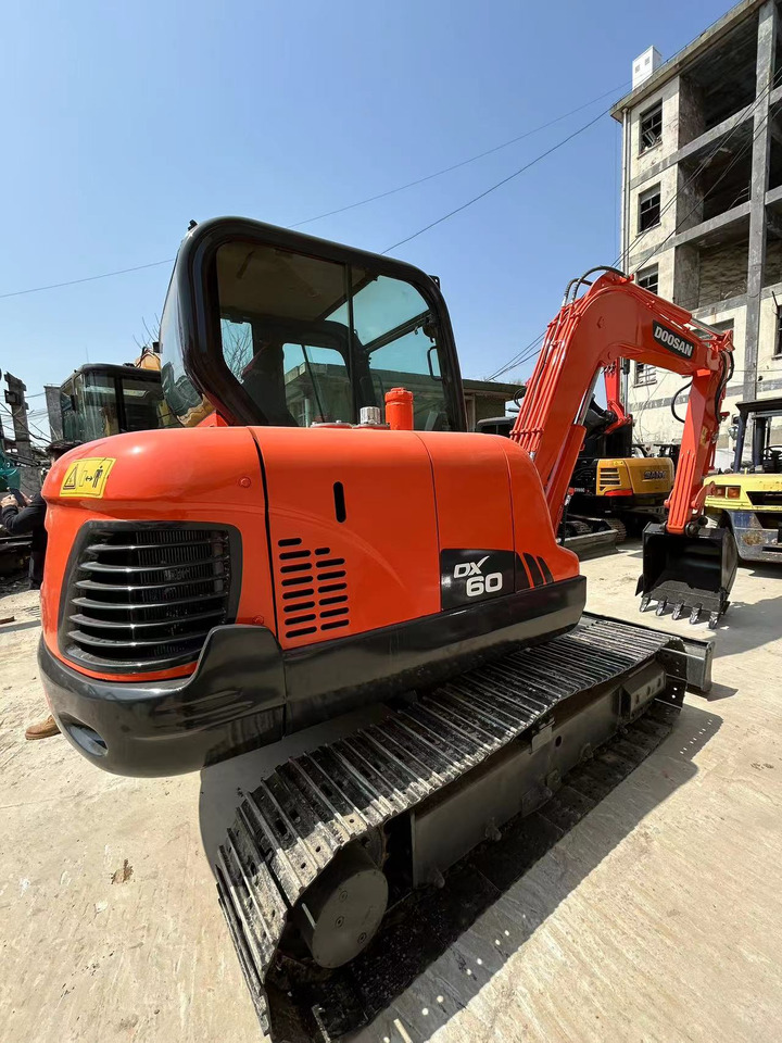 DOOSAN DX60 Mini excavator 6ton - Minibagger: das Bild 5 DOOSAN DX60 Mini excavator 6ton - Minibagger: das Bild 5