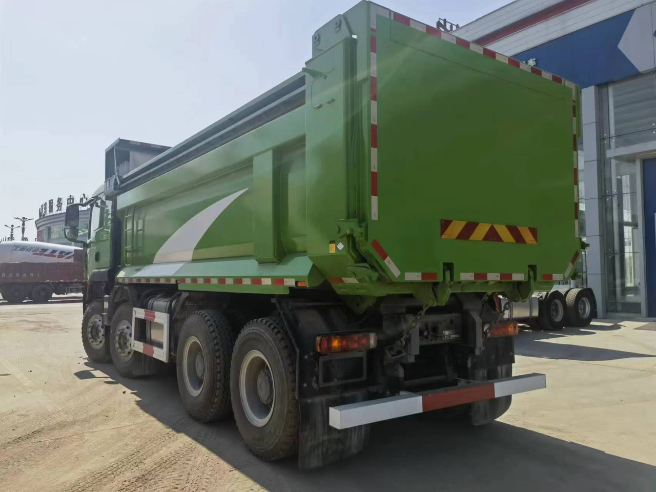 Howo Dump Truck TX 400HP Click for Discount - Plane LKW: das Bild 5 Howo Dump Truck TX 400HP Click for Discount - Plane LKW: das Bild 5